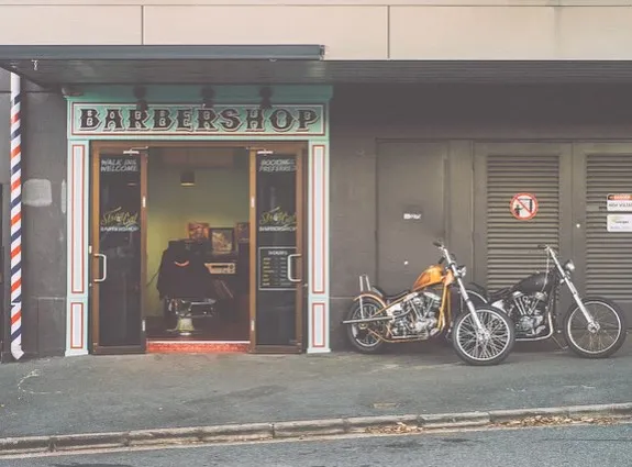 Straycat Barbershop exterior sign